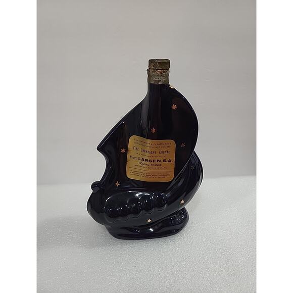 Liquor Bottle Larsen Ship Cognac LIMOGES Porcelain, Hand Decorated 24 K GOLD - Picture 3 of 13